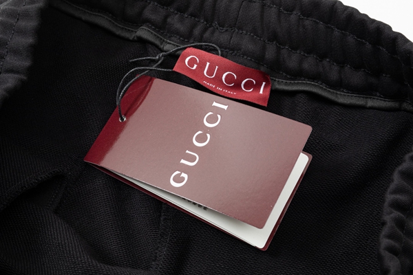 ブランドハーフパンツ側面デザイン